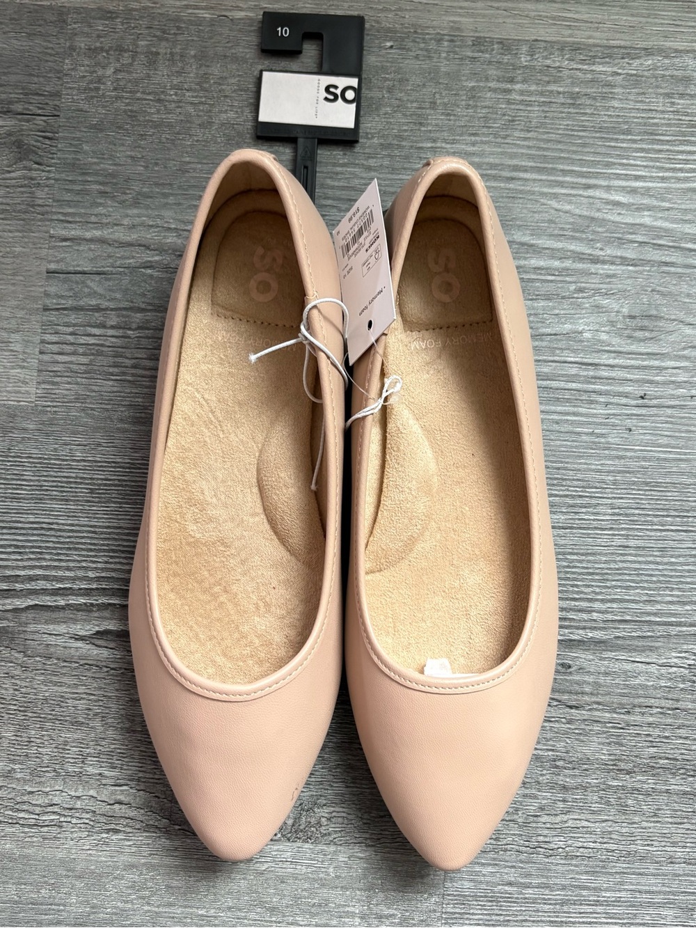SO Nude Pink Pointed-Toe Ballet Flats. Women size 10. NWT